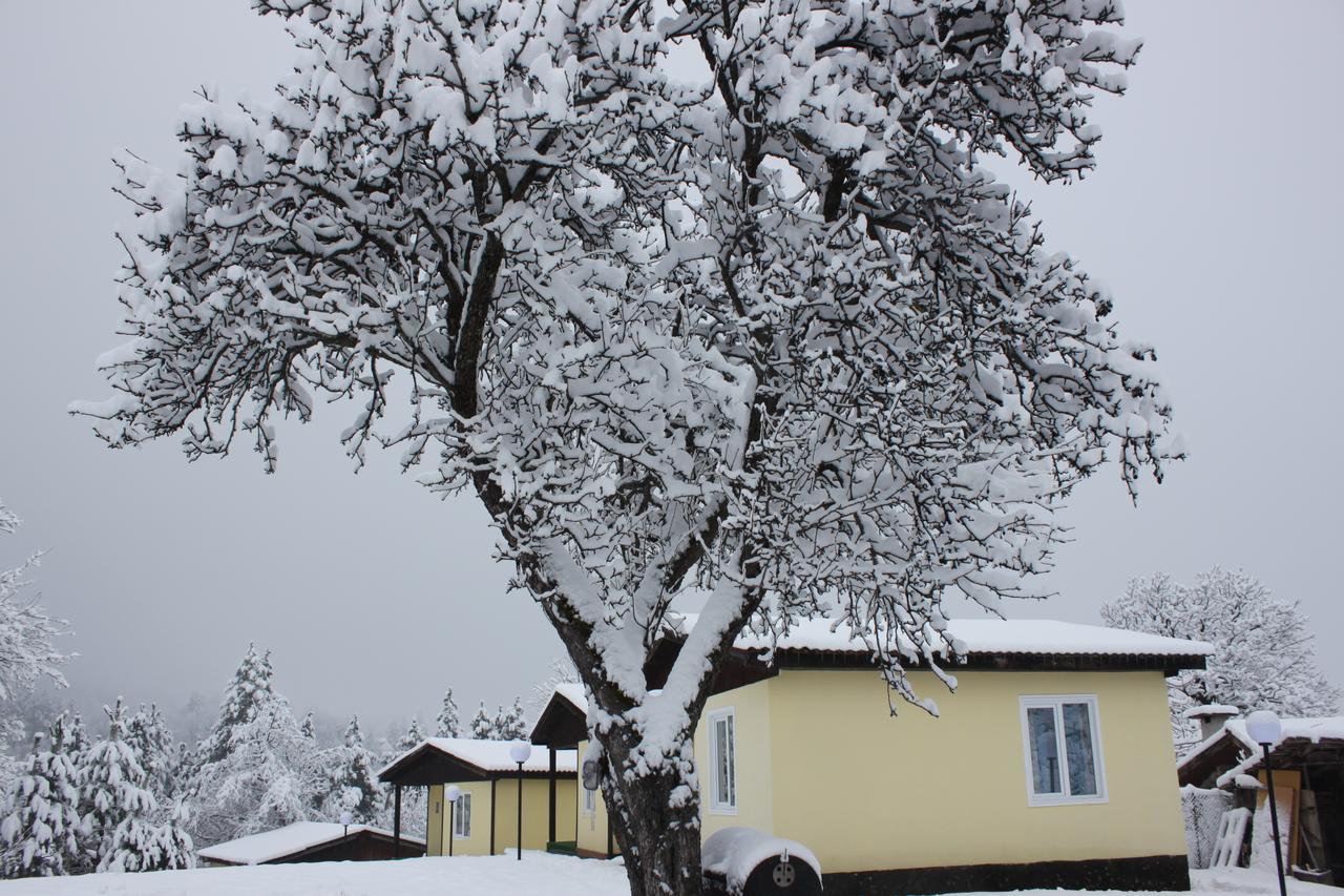 Daskalov Bungalows Chervena Lokva Bagian luar foto