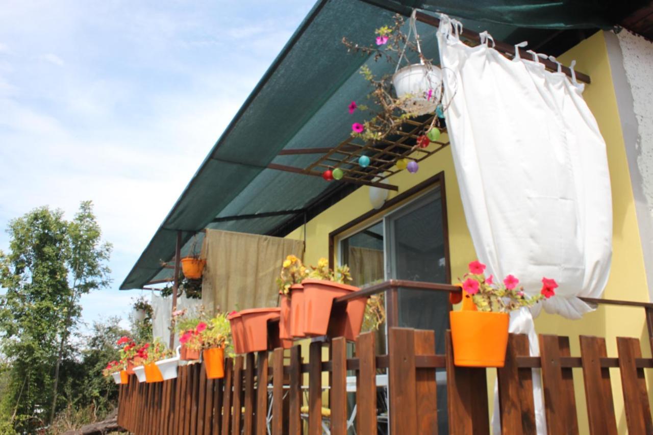 Daskalov Bungalows Chervena Lokva Bagian luar foto