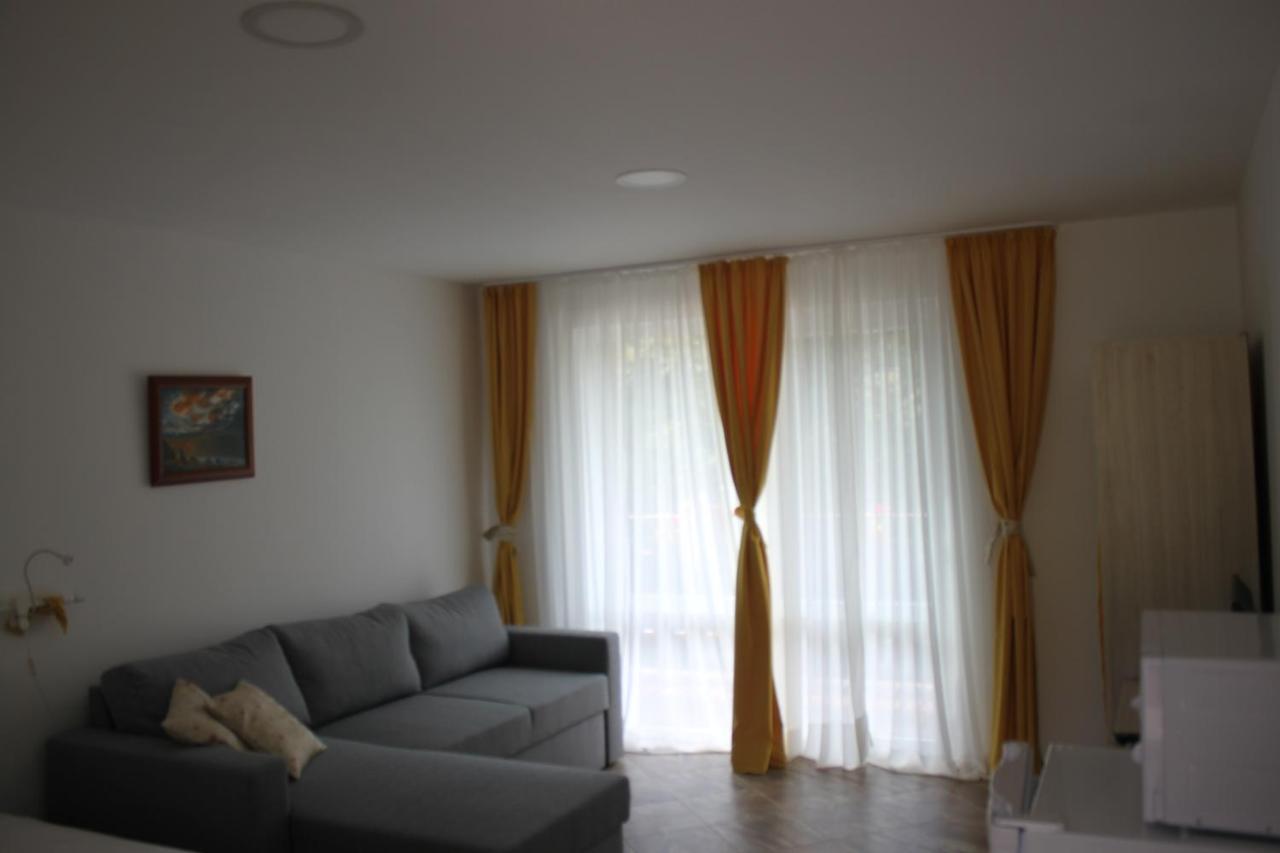 Daskalov Bungalows Chervena Lokva Bagian luar foto